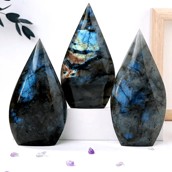 Labradorite Flames – Transformation, Protection, and Awakening - Light Of Twelve