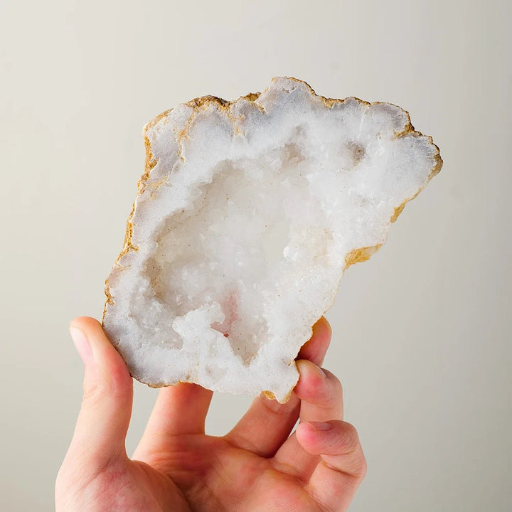 White Quartz Slabs – Purity, Healing & Energy Amplification - Light Of Twelve